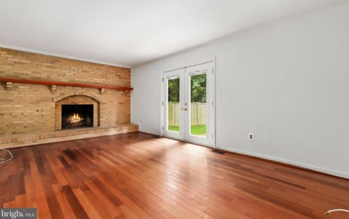 17032 Flatwood Dr, Rockville MD 20855-2539 exterior