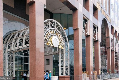 4854 Eisenhower Ave, Alexandria VA  22304-4883 exterior