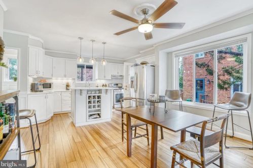 113 Taylor Run Pkwy, Alexandria VA  22314-4978 exterior