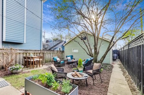 4244 Bell Ave, Chicago IL 60618-2904 exterior