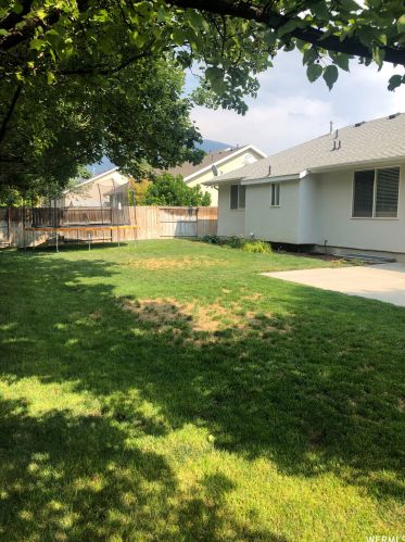 341 Ln Vera Ln, Sandy UT 84094 exterior