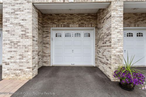 106 Becket Way, Morganville, NJ 07751-5205