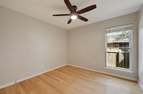 6405 Abilene Trl, Austin TX 78749-2845 exterior