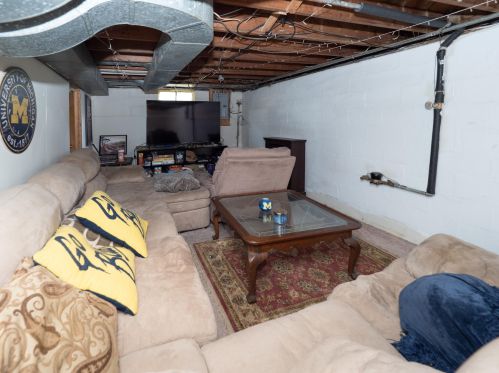 5269 Keyes Dr, Kalamazoo MI 49004-2613 exterior