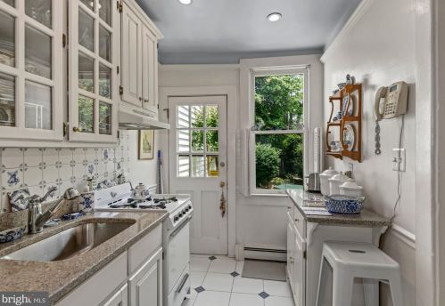 107 Harvard St, Alexandria VA 22314-2712 exterior