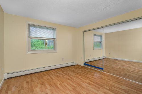 601 Cocheco Ct, Dover NH 03820-4813 exterior