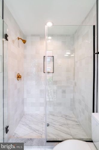 959 Marshall St, Philadelphia PA 19122 exterior