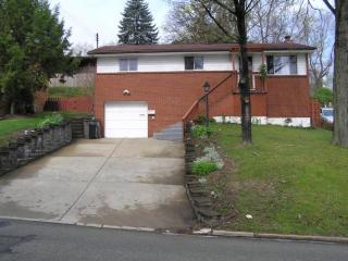 923 Braddock Rd, Pittsburgh PA  15221-3615 exterior