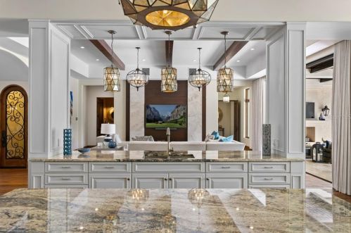 2621 Dundee St, Tampa FL  33629-7516 exterior