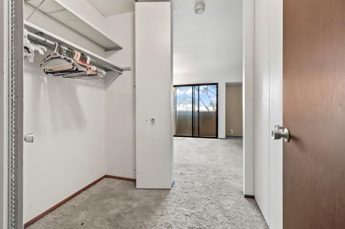 9043 70, Milwaukee WI 53223-2114 exterior