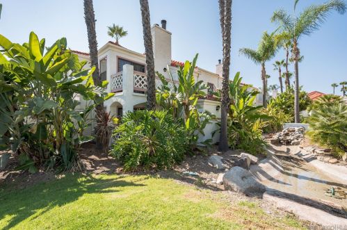 9384 Twin Trails Dr, San Diego, CA 92129-2671