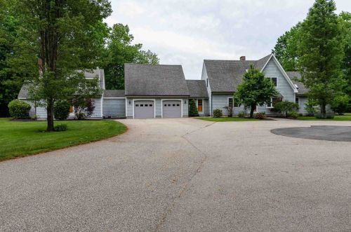 36 Three Rivers Farm Rd, Dover NH 03820-5105 exterior