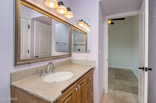 18412 44th Pl, Phoenix AZ 85050-6946 exterior