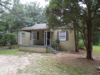 404 Sanborn St, Aberdeen, NC 28315-1911