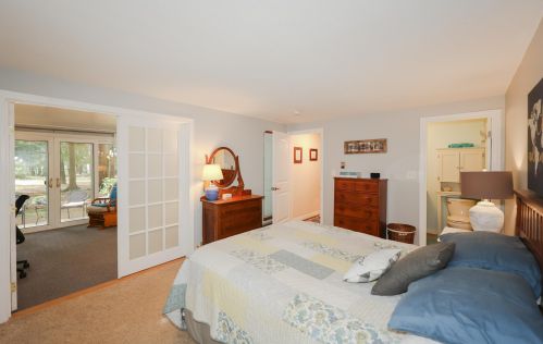 19 Amoskeag Rd, Concord NH 03301-4641 exterior