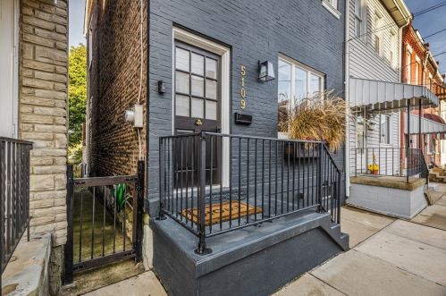 5109 Holmes St, Pittsburgh, PA 15201-2433