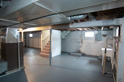 8015 Artesian Ave, Chicago IL  60652-2819 exterior