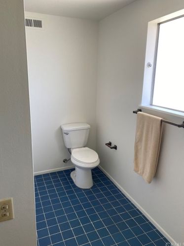 216 Glenwood Ave, Fullerton CA 92832-1228 exterior