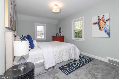 9607 Hastings Dr, Silver Spring MD 20901-3198 exterior