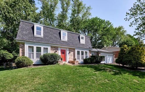 13115 Oldfarm Dr, Saint Louis, MO 63146-4361