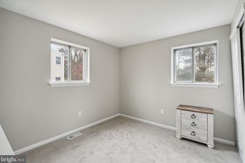 114 Woodview Ln, Riverton NJ  08077-3218 exterior