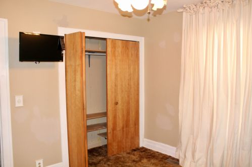 286 Pick Ave, Elmhurst IL 60126-3058 exterior