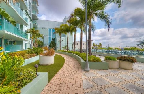 912 Channelside Dr, Tampa FL  33602-4216 exterior