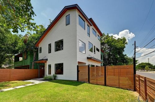 2901 14th St, Austin TX  78702-1628 exterior