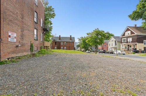 78 Clinton St, Poughkeepsie NY 12601-4221 exterior