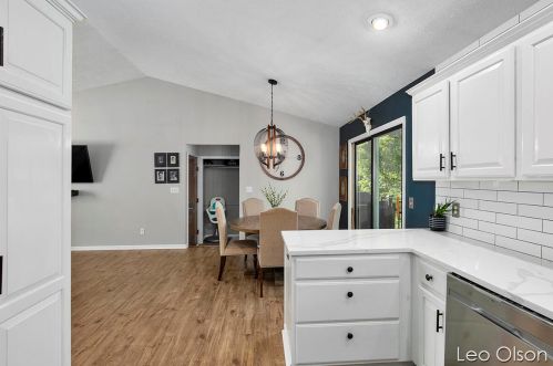 5247 Grn Pne Ct, Grand Rapids MI 49508-6124 exterior