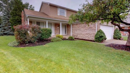 17451 Delaware Ct, Macomb Township, MI 48044-2625