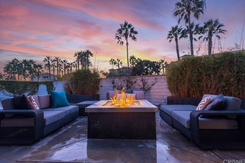 4134 Galapagos Way, Oxnard CA 93035-1432 exterior