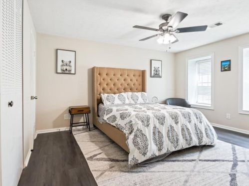 26 Independence Pl, Atlanta GA  30318-1505 exterior