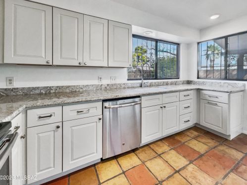 1285 Easy St, Tucson AZ  85719-1311 exterior