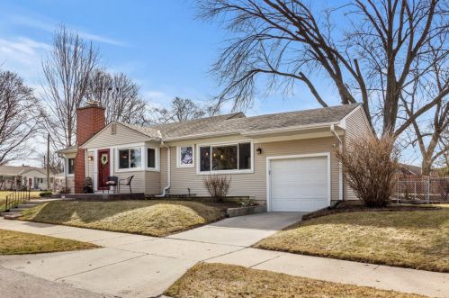 8409 Hadley St, Milwaukee, WI 53222-4713