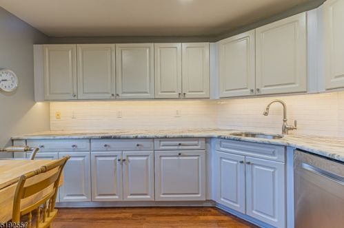 1 Davenport Pl, Morristown NJ 07960-6570 exterior