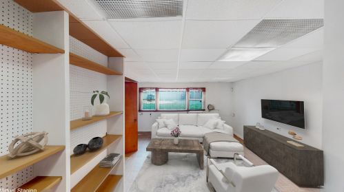 13937 Atlantic Ave, Chicago IL 60827-2404 exterior