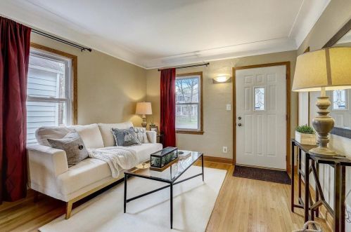 510 Glendale St, Saint Paul, MN 55104-5016