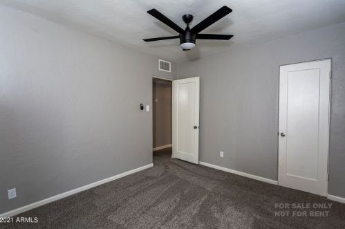 2611 Augusta Ave, Phoenix AZ 85021-7084 exterior