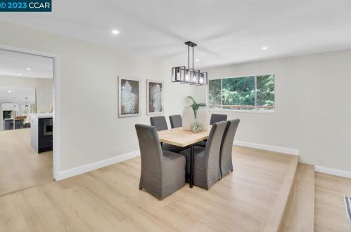 1989 Mohawk Dr, Concord, CA 94523-3125