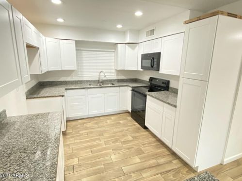 2327 56 Dr, Phoenix AZ 85031-2523 exterior