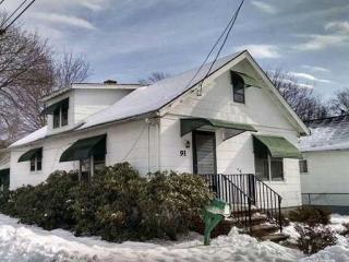 91 Lake View Blvd, Edison, NJ 08817-5422