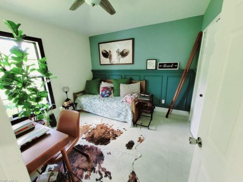 170 15th St, Naples FL 34117-3337 exterior