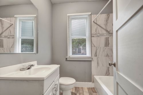 3245 64 Pl, Chicago IL 60638-5418 exterior