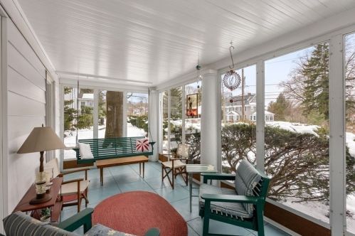 40 Brookside Ave, Newton MA 02460-1530 exterior