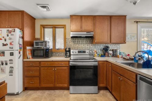 157 Doman Dr, Torrington, CT 06790-3491