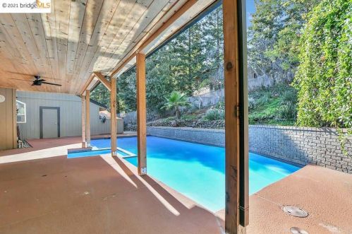 1180 Ridgemont Pl, Concord CA 94521-4831 exterior