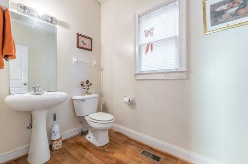 1758 Marietta Rd, Atlanta GA 30318-2735 exterior