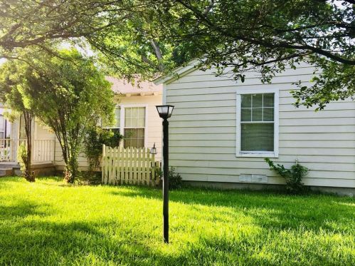 1623 Farola Dr, Dallas, TX 75228-2536