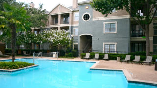 4606 Cedar Springs Rd, Dallas TX  75219-1299 exterior